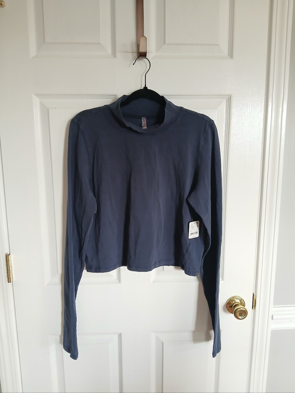 Free People Movement Long-Sleeve Mock Neck Crop Top Athleisure NWT Athletic Gym